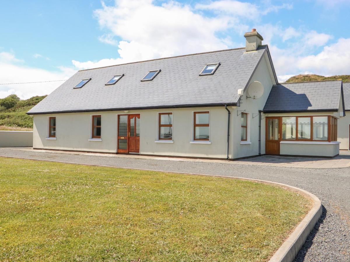 Holiday home Dooneen